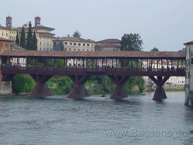 Adunata Alpini Bassano 2008 LG111.JPG